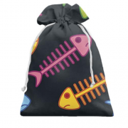 Подарочный мешочек с разноцветными скелетами рыб