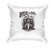 Подушка с мотоциклом "ride or die"