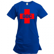 Подовжена футболка з червоним хрестом "DOC"