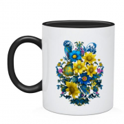 Чашка с желто-синим цветочным артом