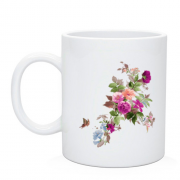 Чашка с цветами и бабочкой