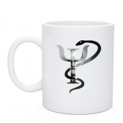 Чашка с гербом психологии и змеей